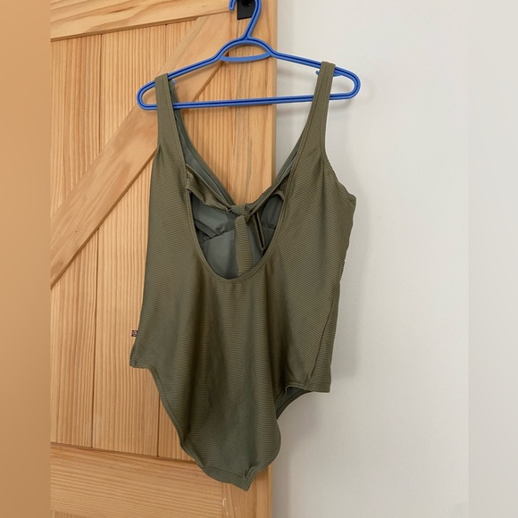 Aqua XL Ribbed Bathing Suit - Picture 2 of 3